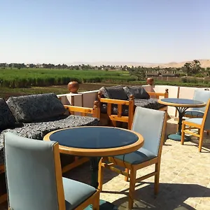 فندق نبو ممنون, الأقصر